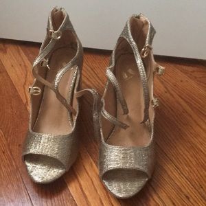 Metallic gold strappy chunky heels